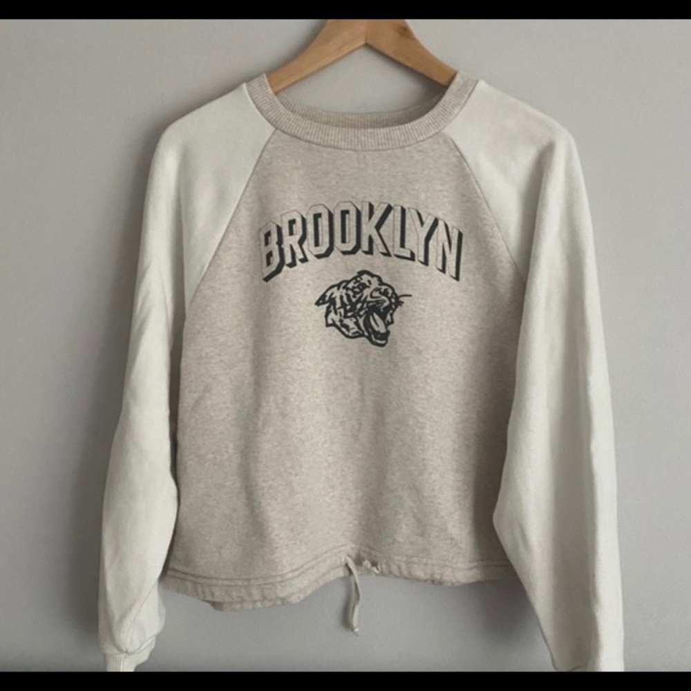 American eagle sweater